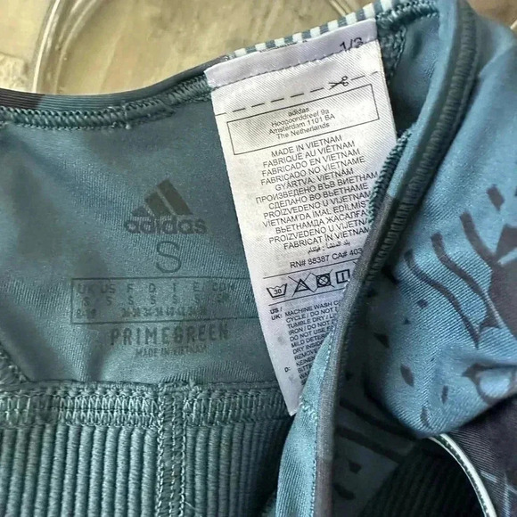 Pelotón Adidas sport bra size S - Picture 3 of 3